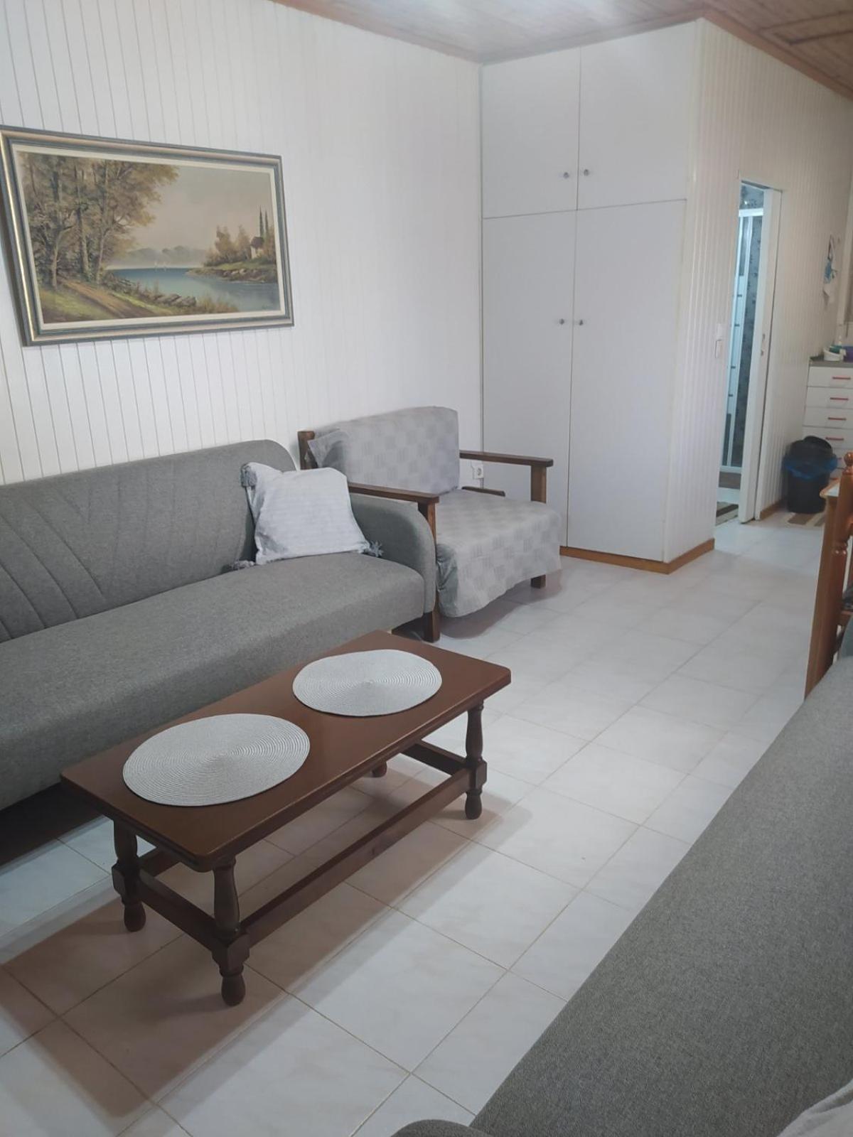 Melina'S Comfort Rustic Home Артеміда Екстер'єр фото